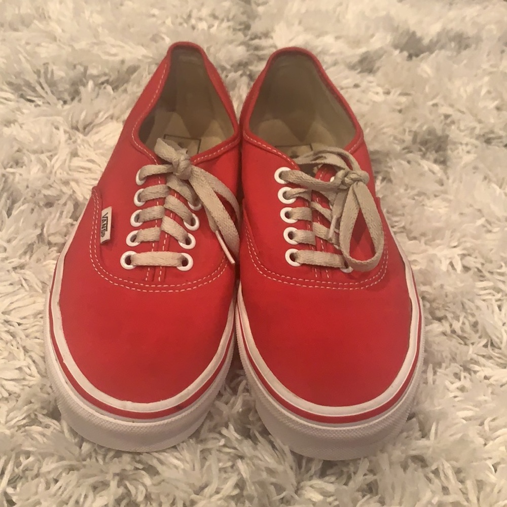 Vans - Picture 3 of 8